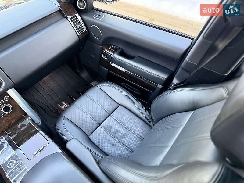 Внедорожник / Кроссовер Land Rover Range Rover 2015 в Львове