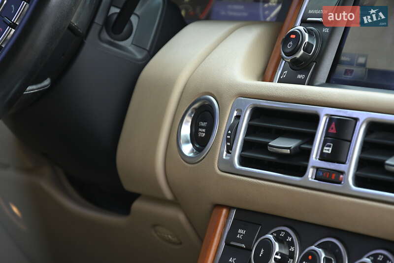 Позашляховик / Кросовер Land Rover Range Rover 2009 в Бердичеві