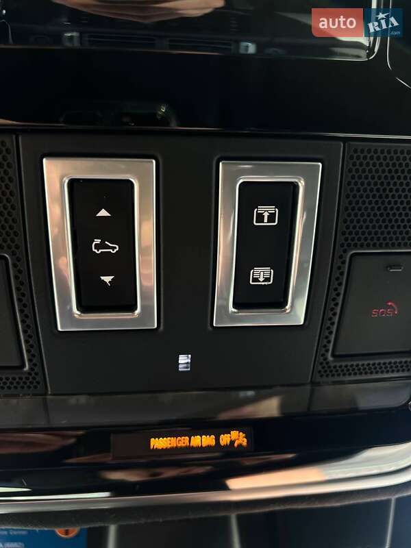 Внедорожник / Кроссовер Land Rover Range Rover 2016 в Киеве