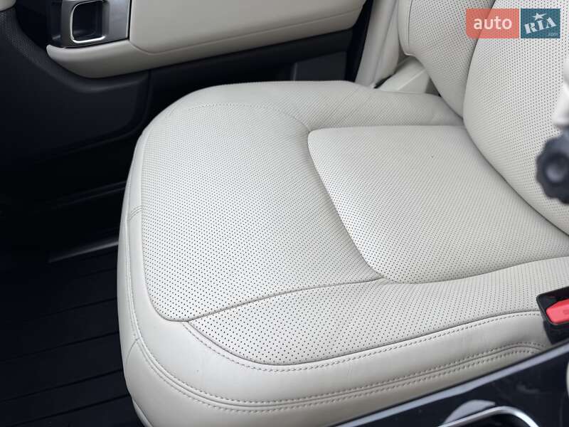 Внедорожник / Кроссовер Land Rover Range Rover 2018 в Тернополе