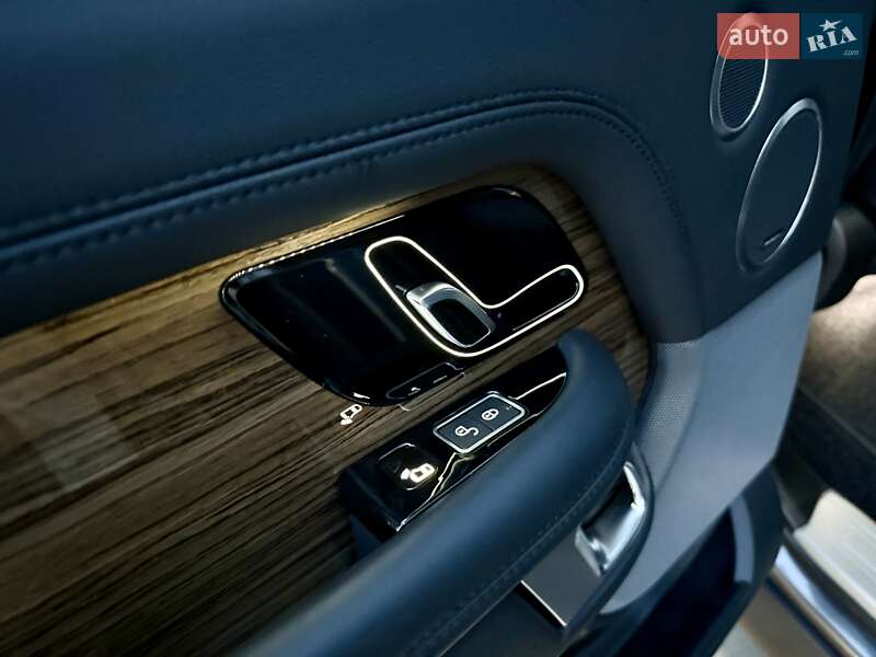 Внедорожник / Кроссовер Land Rover Range Rover 2019 в Одессе фото 88 Внедорожник / Кроссовер Land Rover Range Rover 2019 в Одессе