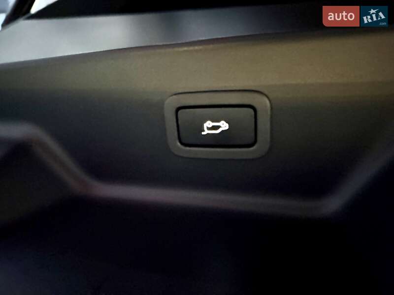 Внедорожник / Кроссовер Land Rover Range Rover 2019 в Одессе фото 116 Внедорожник / Кроссовер Land Rover Range Rover 2019 в Одессе