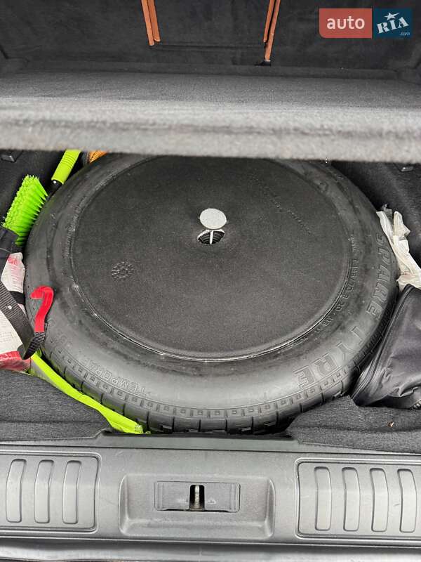 Внедорожник / Кроссовер Land Rover Range Rover 2015 в Киеве фото 17 Внедорожник / Кроссовер Land Rover Range Rover 2015 в Киеве