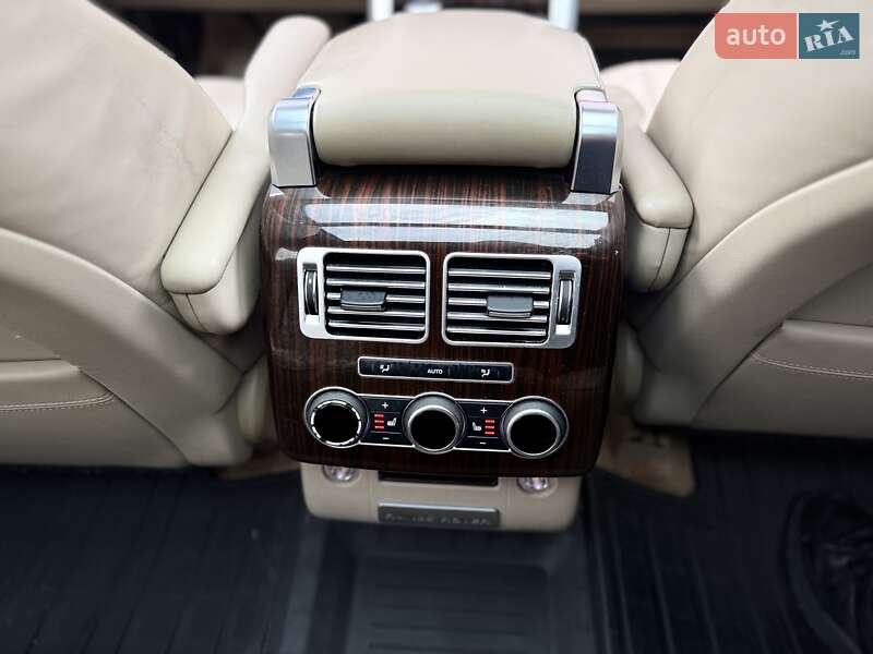 Внедорожник / Кроссовер Land Rover Range Rover 2016 в Львове