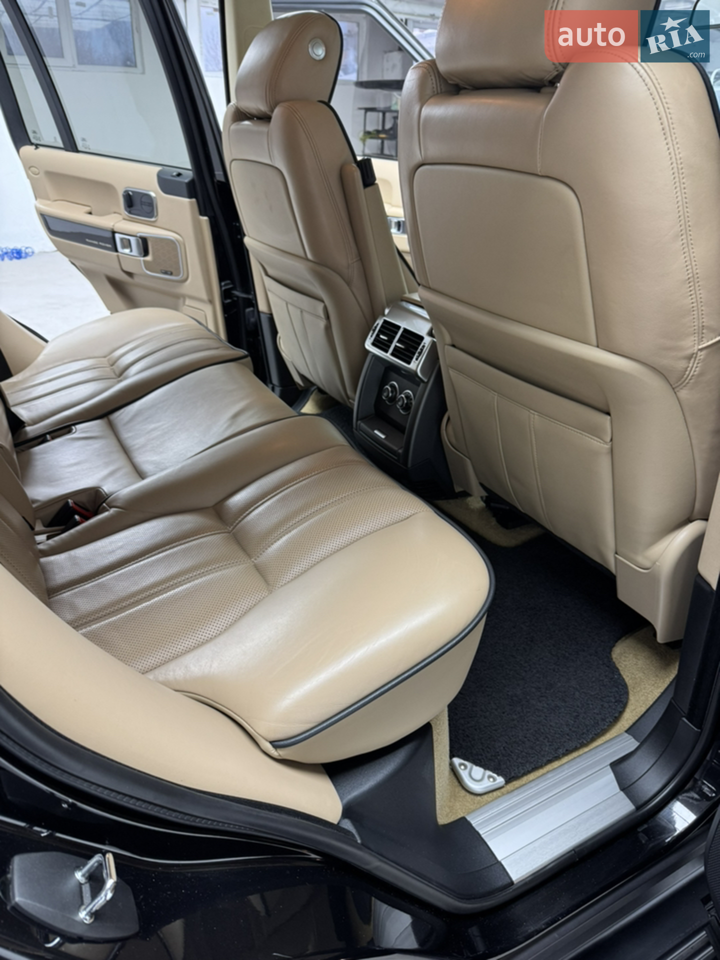 2012 Land Rover Range Rover - мініатюра 20