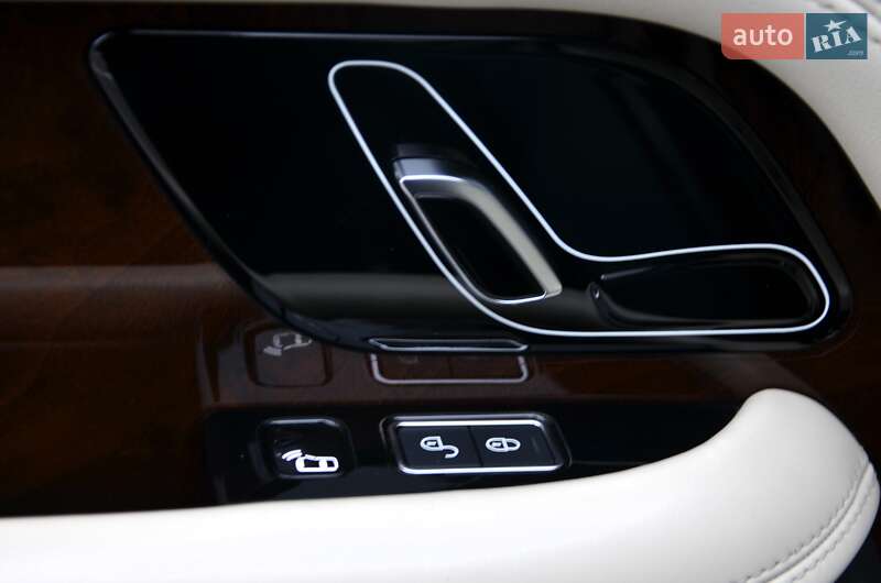 Позашляховик / Кросовер Land Rover Range Rover 2020 в Києві фото 35 Позашляховик / Кросовер Land Rover Range Rover 2020 в Києві