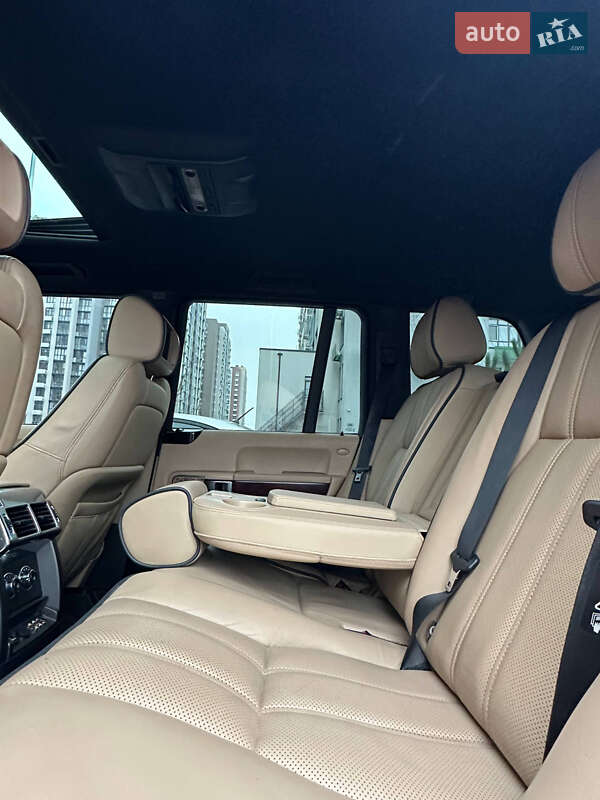 Позашляховик / Кросовер Land Rover Range Rover 2010 в Києві