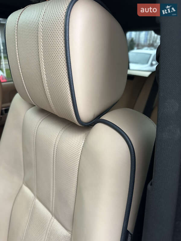 Позашляховик / Кросовер Land Rover Range Rover 2010 в Києві
