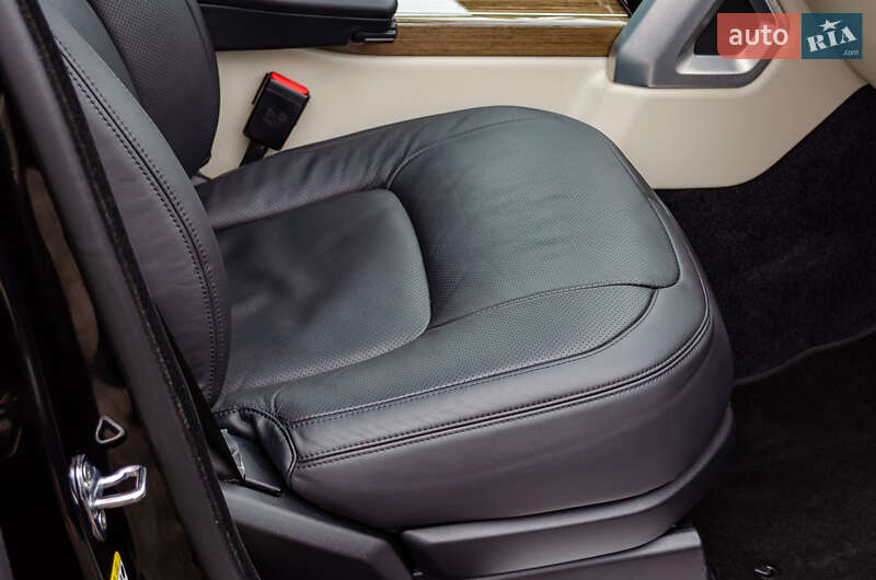 Внедорожник / Кроссовер Land Rover Range Rover 2018 в Киеве фото 37 Внедорожник / Кроссовер Land Rover Range Rover 2018 в Киеве