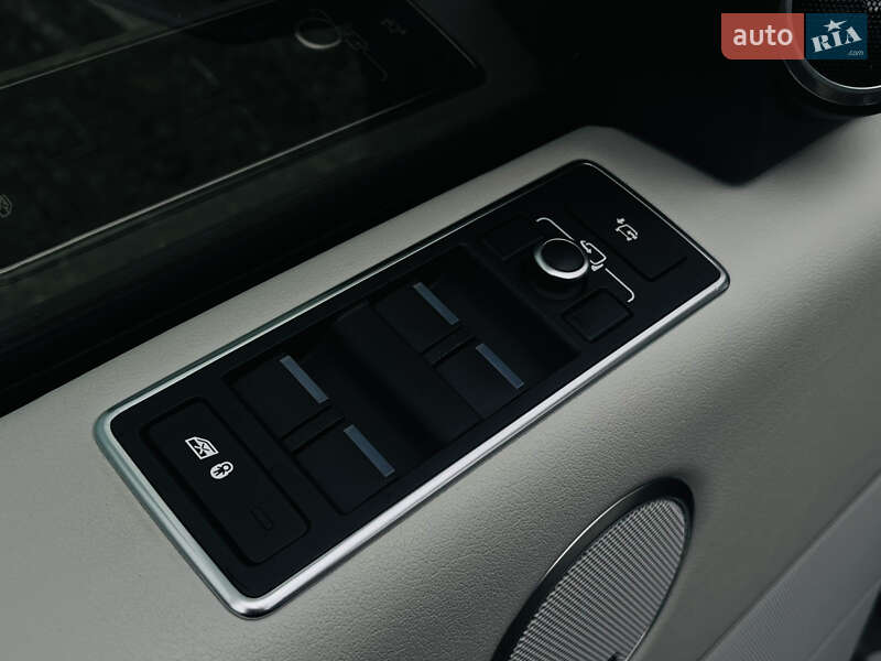 Внедорожник / Кроссовер Land Rover Range Rover 2016 в Харькове фото 12 Внедорожник / Кроссовер Land Rover Range Rover 2016 в Харькове