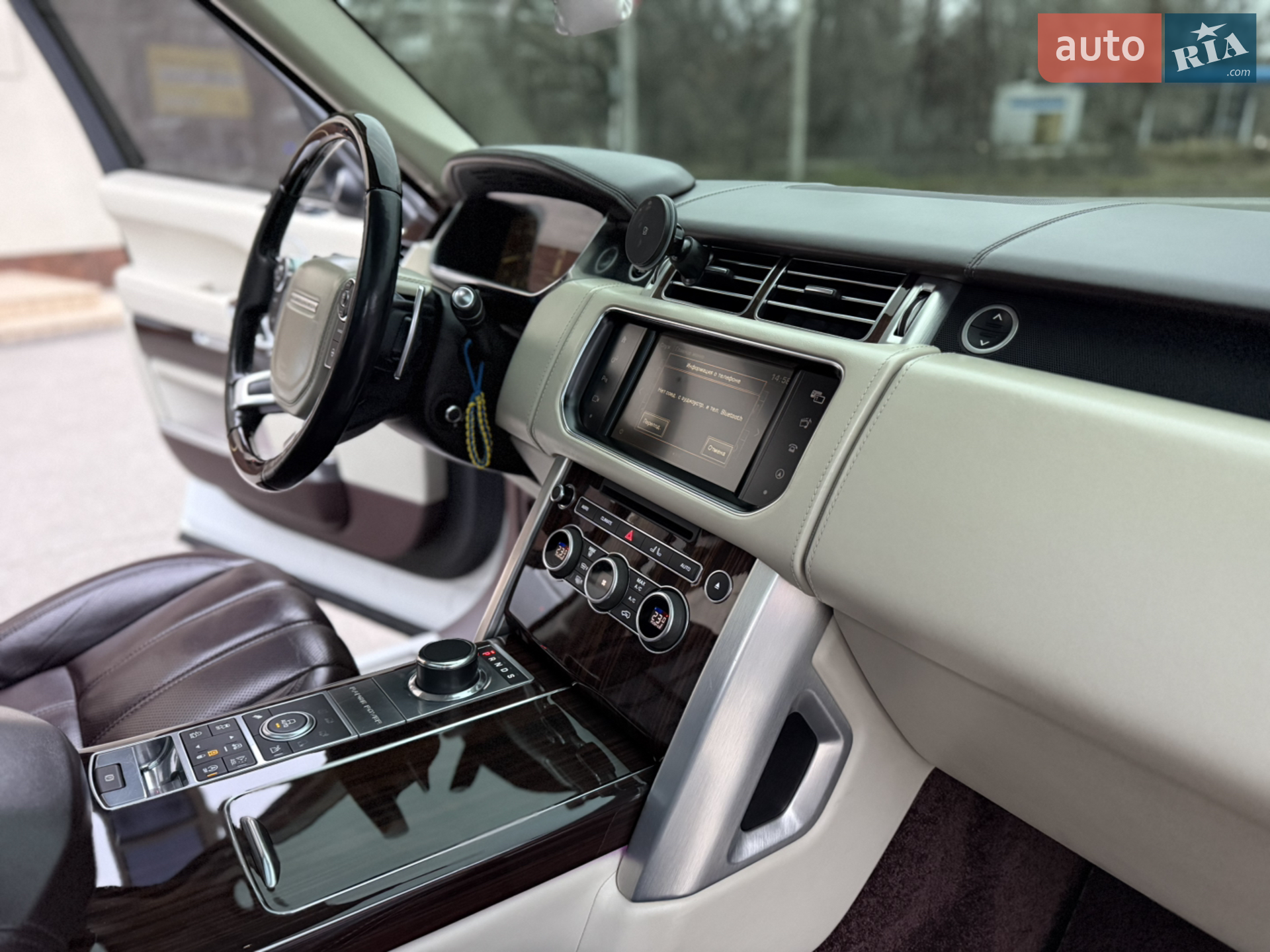 2016 Land Rover Range Rover - мініатюра 24