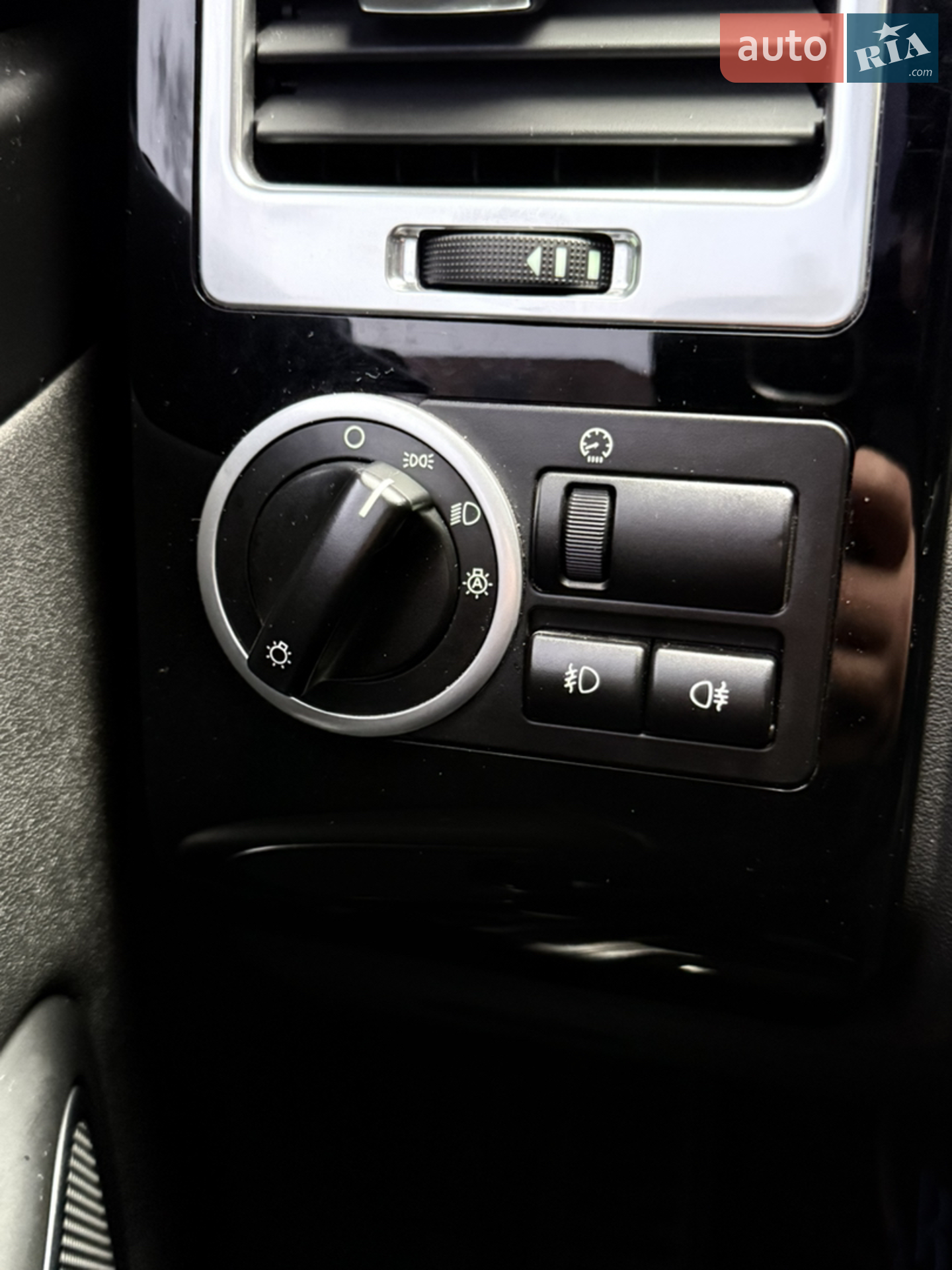 2010 Land Rover Range Rover - мініатюра 29