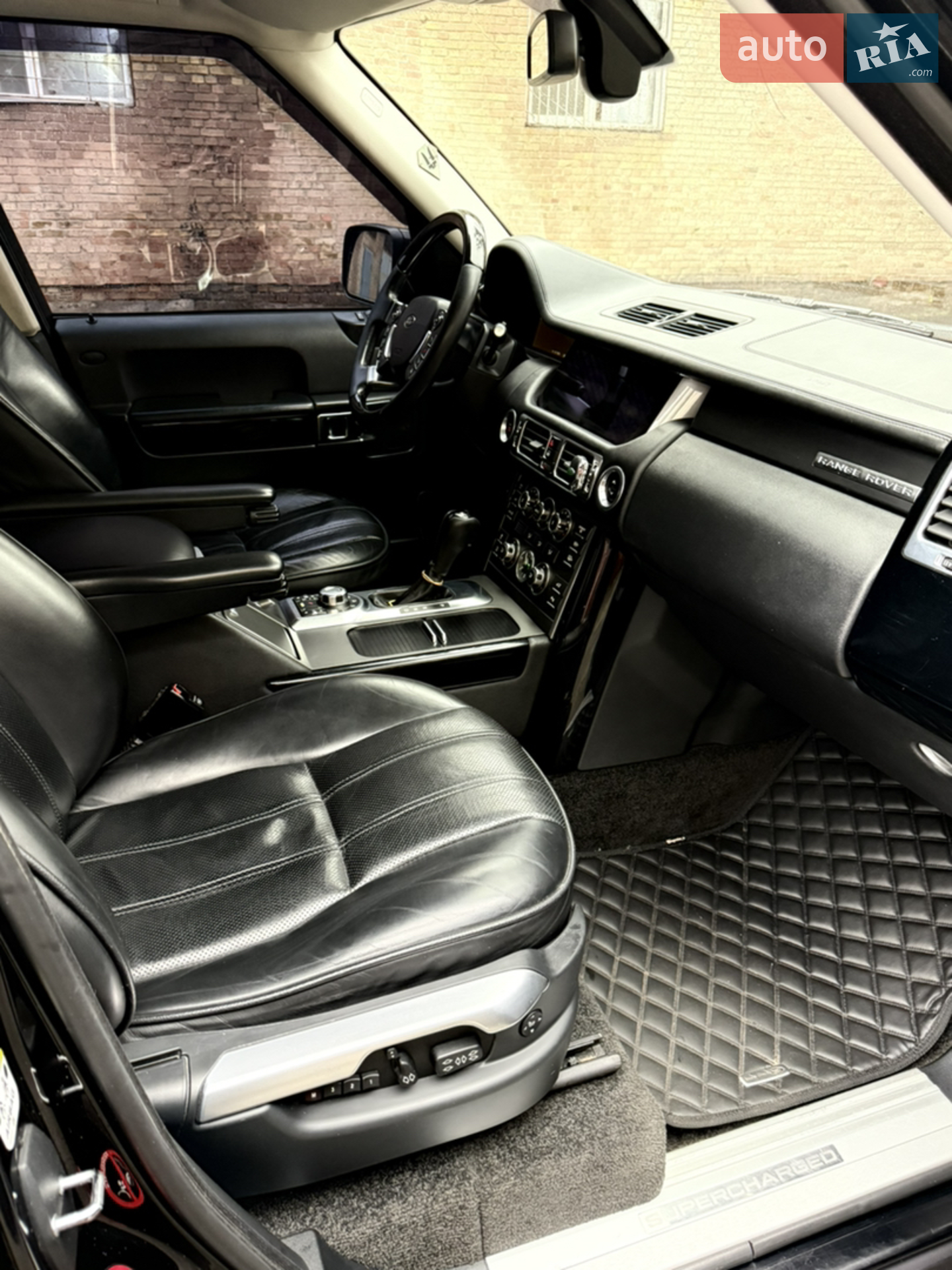 2010 Land Rover Range Rover - мініатюра 26