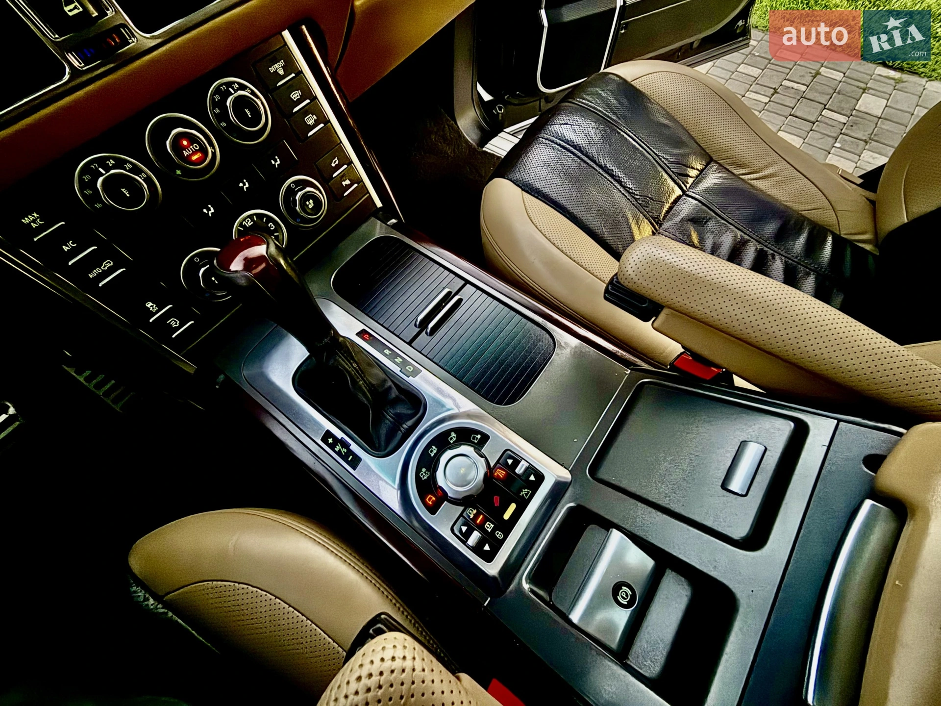 2011 Land Rover Range Rover - мініатюра 58