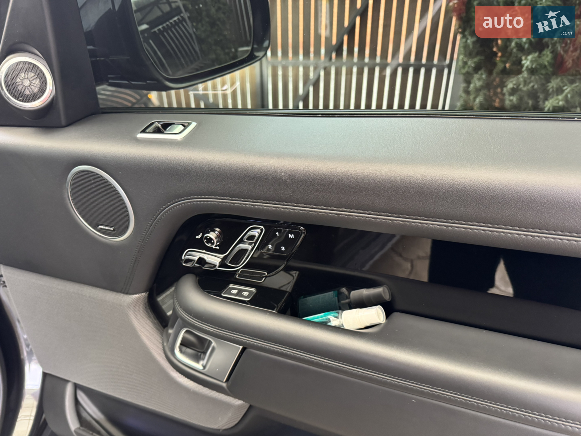 2021 Land Rover Range Rover - мініатюра 31