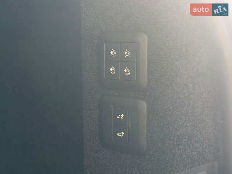 Позашляховик / Кросовер Land Rover Range Rover 2020 в Одесі фото 46 Позашляховик / Кросовер Land Rover Range Rover 2020 в Одесі