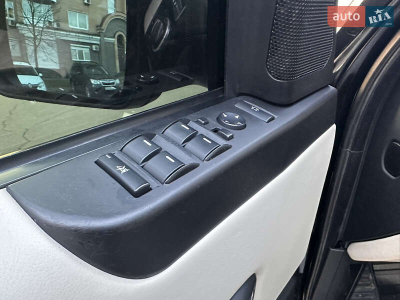 Позашляховик / Кросовер Land Rover Range Rover 2010 в Києві фото 12 Позашляховик / Кросовер Land Rover Range Rover 2010 в Києві