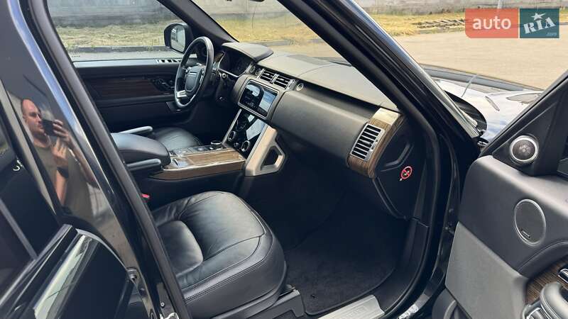 Внедорожник / Кроссовер Land Rover Range Rover 2018 в Киеве фото 26 Внедорожник / Кроссовер Land Rover Range Rover 2018 в Киеве