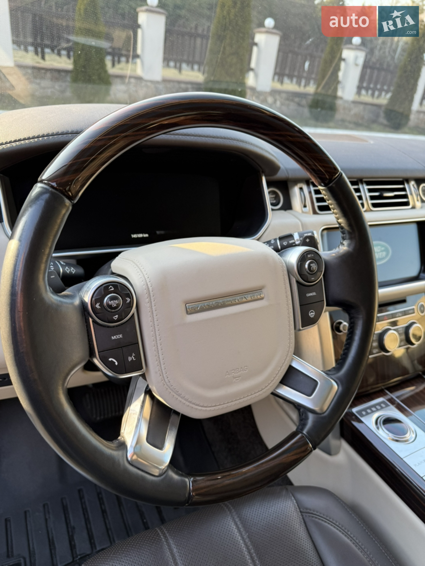 2017 Land Rover Range Rover - мініатюра 27