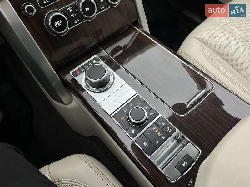 Внедорожник / Кроссовер Land Rover Range Rover 2015 в Киеве