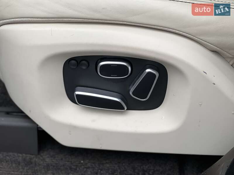 Внедорожник / Кроссовер Land Rover Range Rover 2015 в Киеве