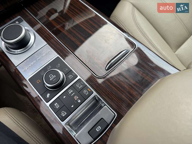 Внедорожник / Кроссовер Land Rover Range Rover 2016 в Львове