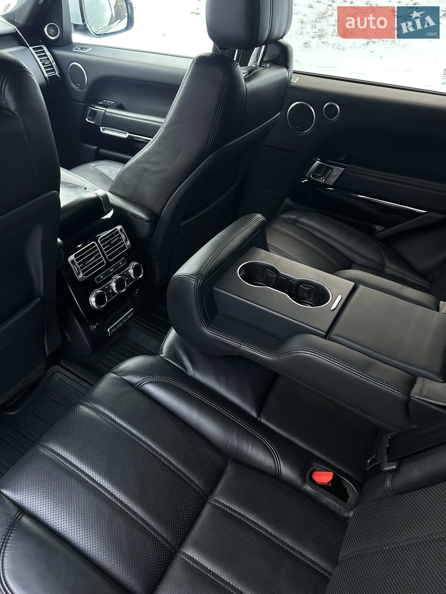 2016 Land Rover Range Rover - мініатюра 24
