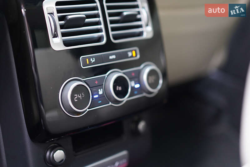 Внедорожник / Кроссовер Land Rover Range Rover 2016 в Киеве