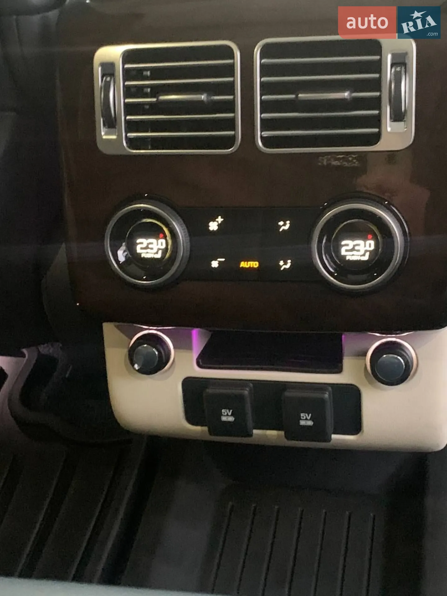 2019 Land Rover Range Rover - мініатюра 21