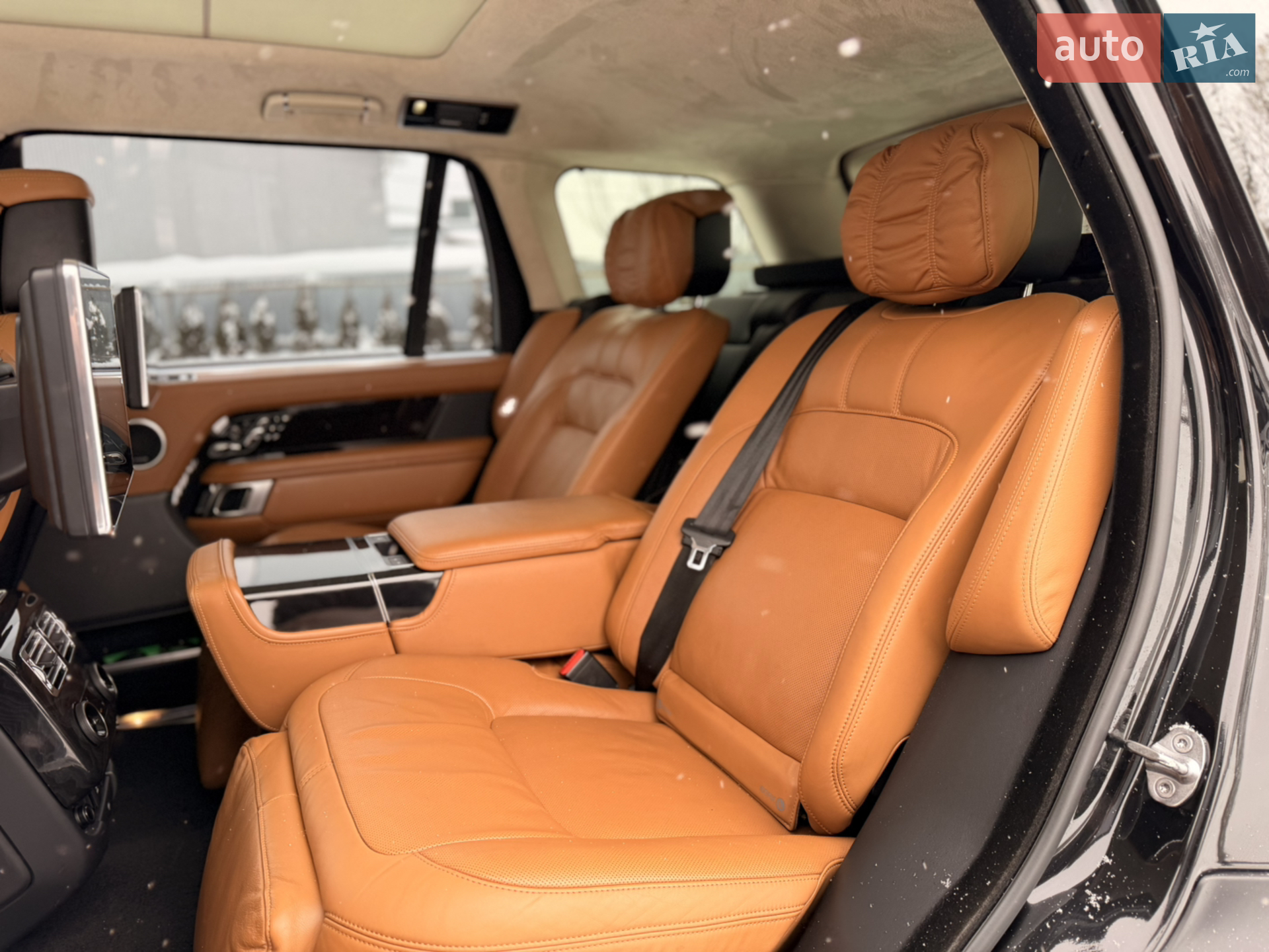 2018 Land Rover Range Rover - мініатюра 27