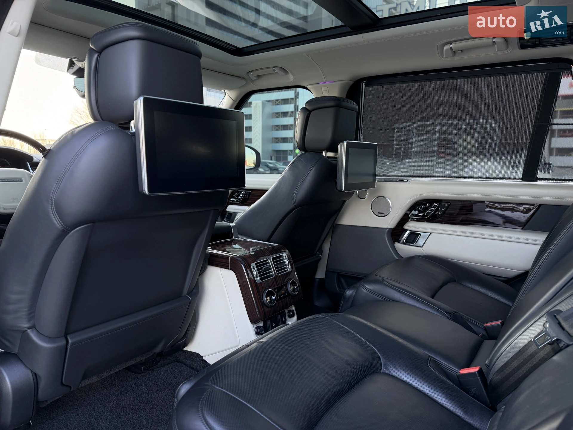 2019 Land Rover Range Rover - мініатюра 15