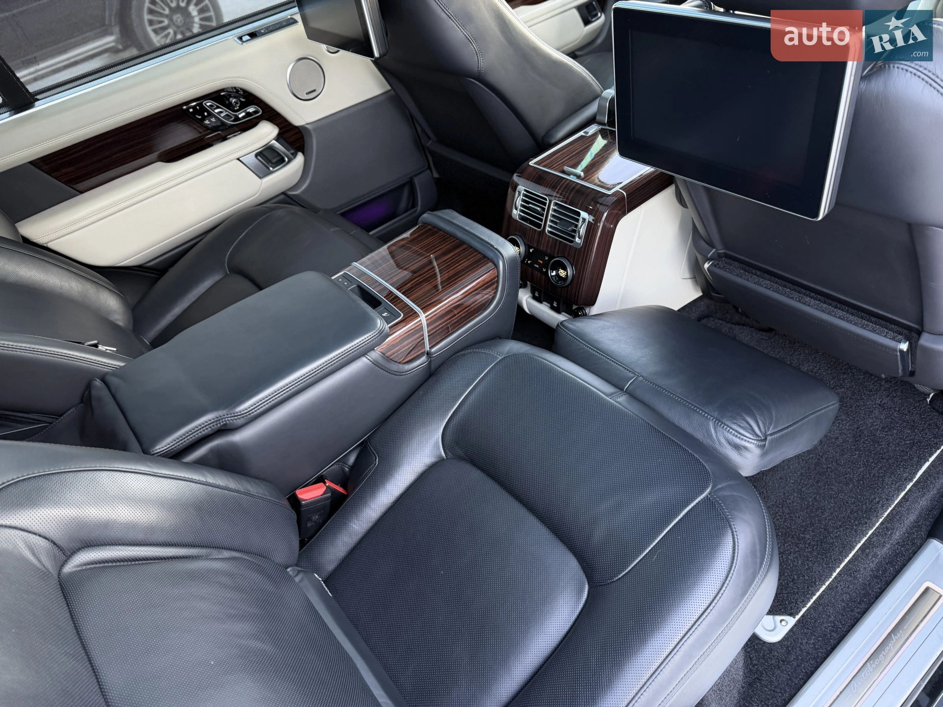 2019 Land Rover Range Rover - мініатюра 22