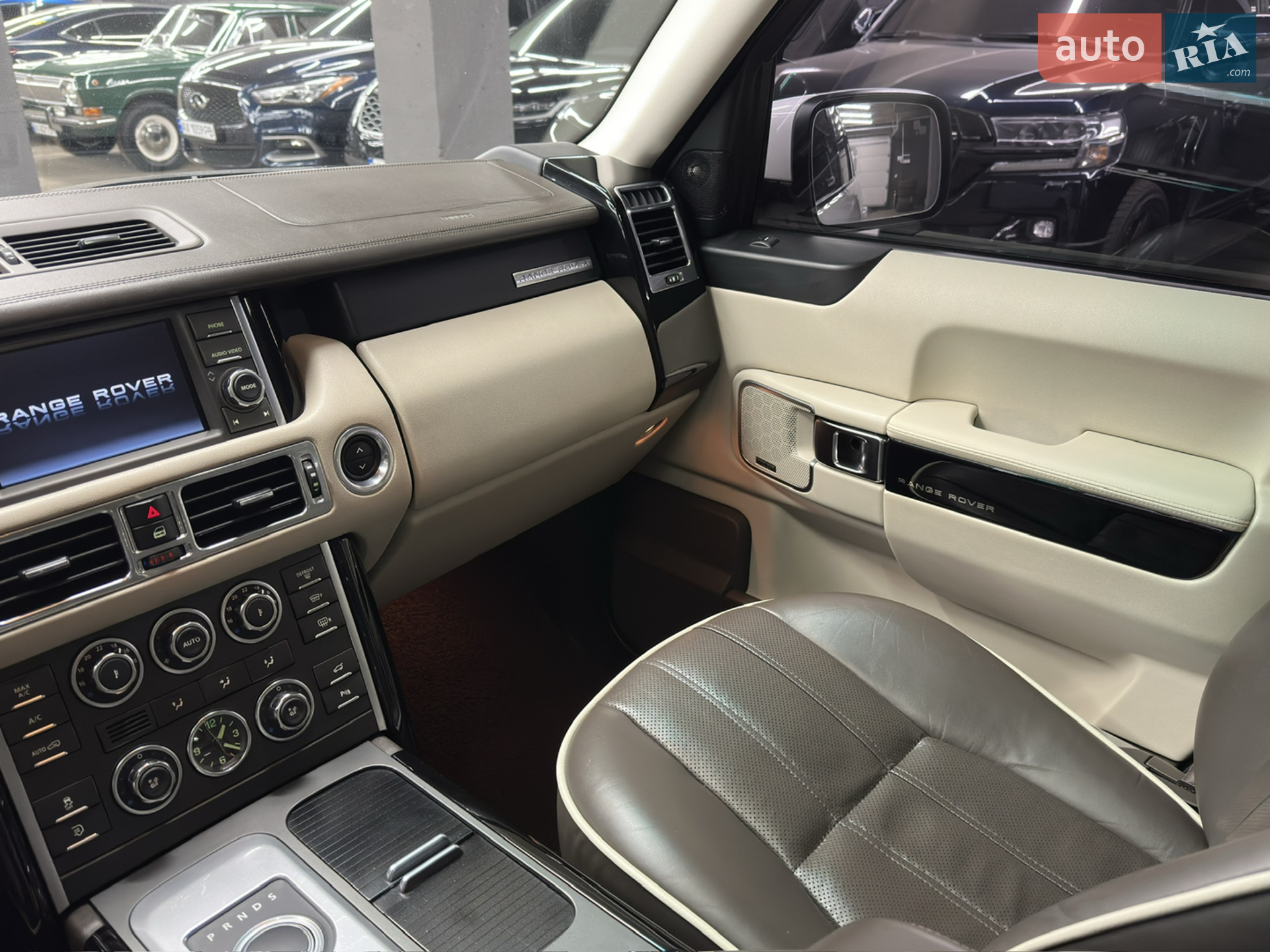 2012 Land Rover Range Rover - мініатюра 42