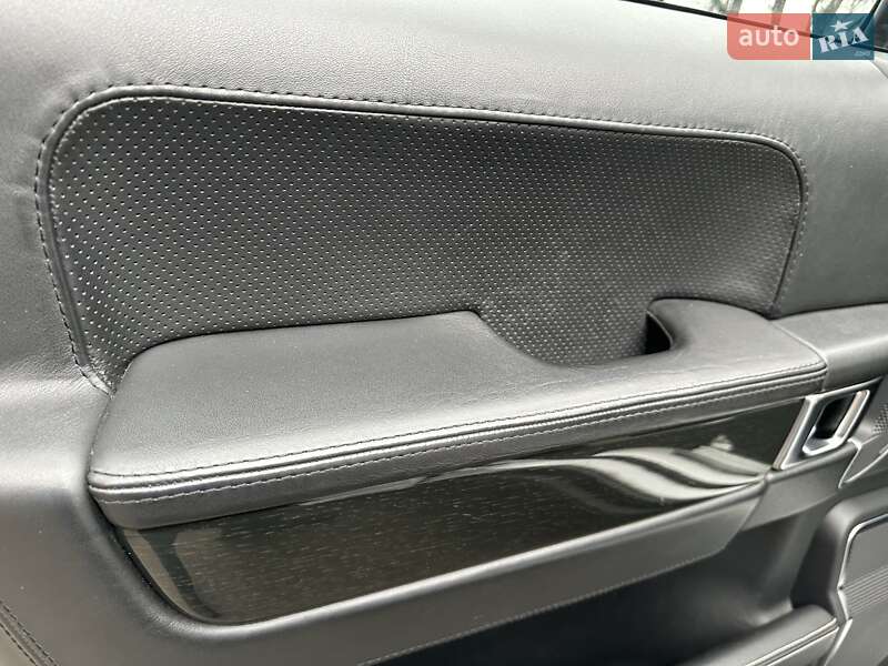 Внедорожник / Кроссовер Land Rover Range Rover 2010 в Киеве