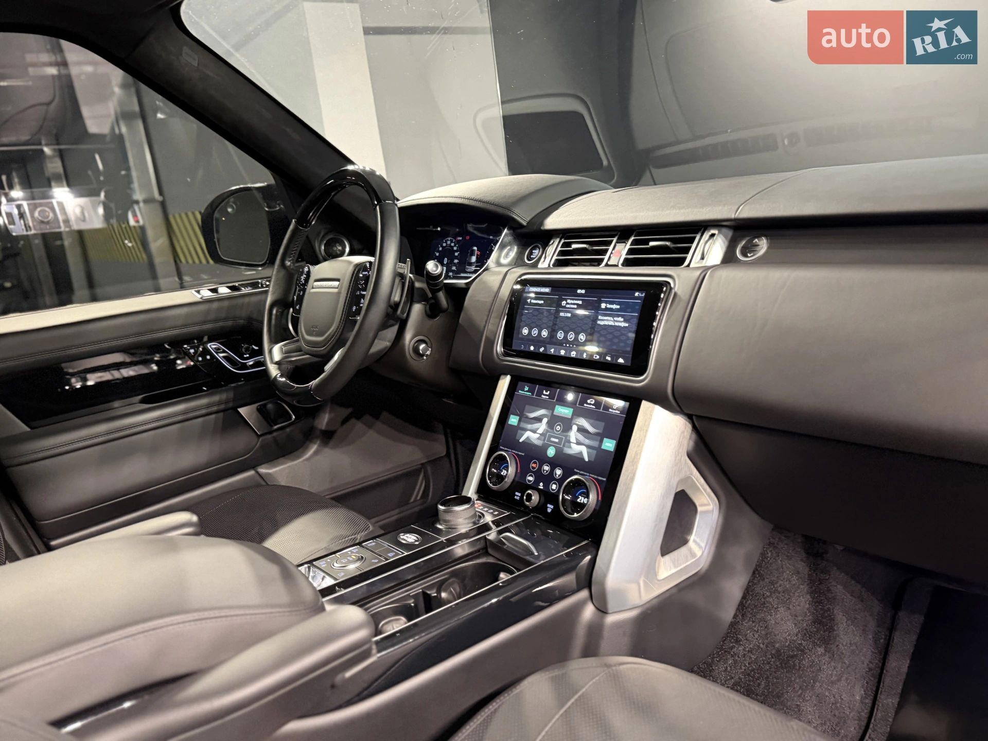 2018 Land Rover Range Rover - мініатюра 26