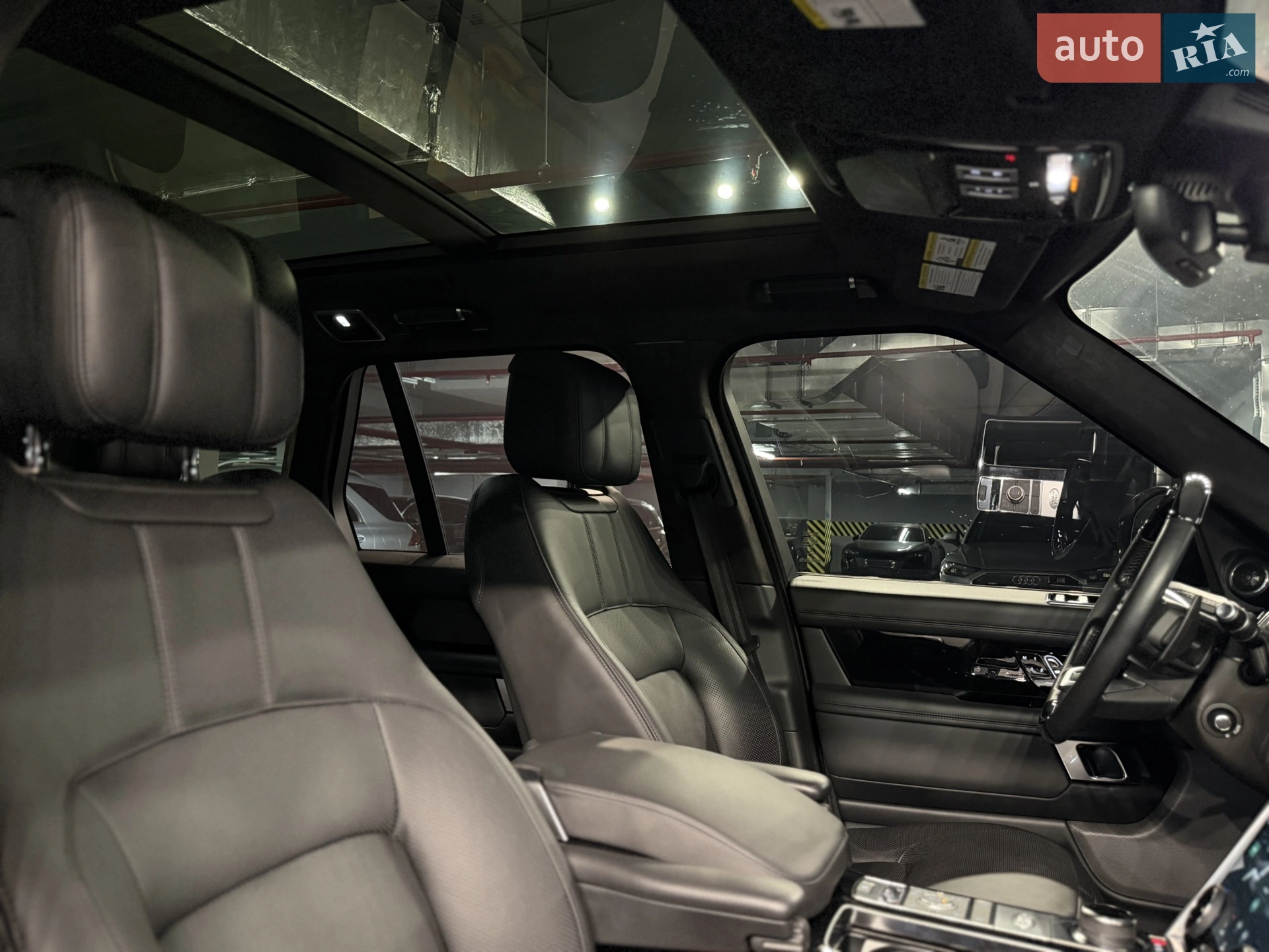2018 Land Rover Range Rover - мініатюра 27