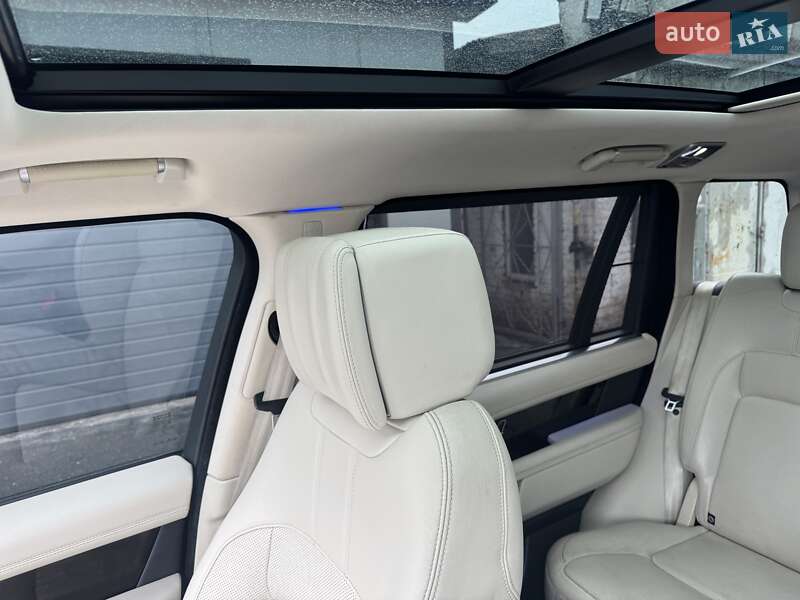 Внедорожник / Кроссовер Land Rover Range Rover 2018 в Тернополе