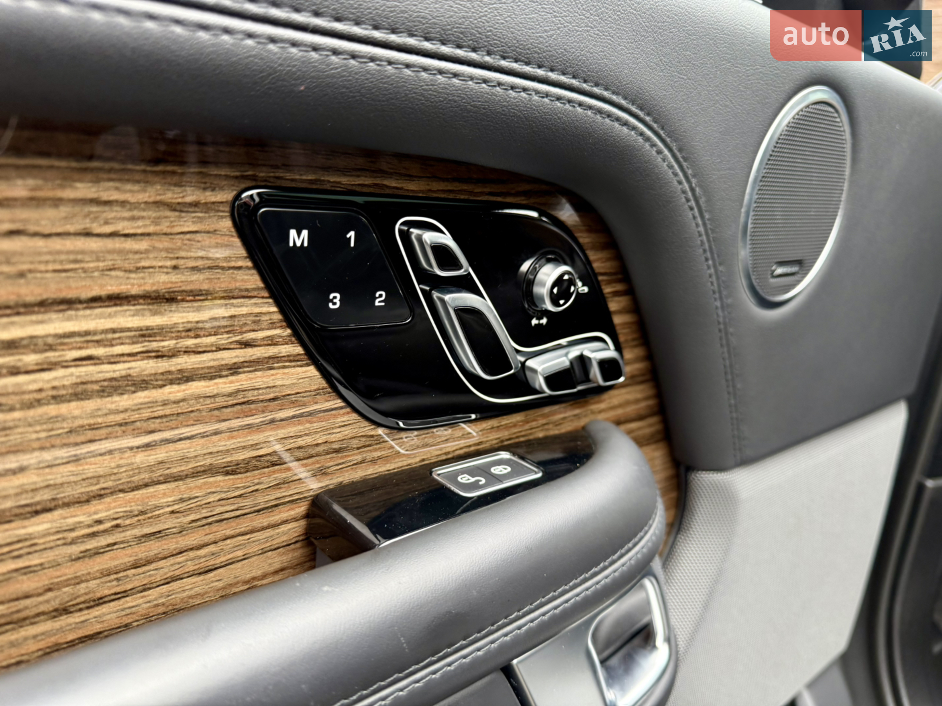 2019 Land Rover Range Rover - мініатюра 127