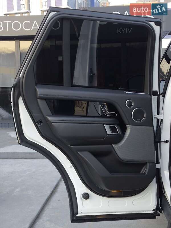 Внедорожник / Кроссовер Land Rover Range Rover 2018 в Киеве фото 32 Внедорожник / Кроссовер Land Rover Range Rover 2018 в Киеве