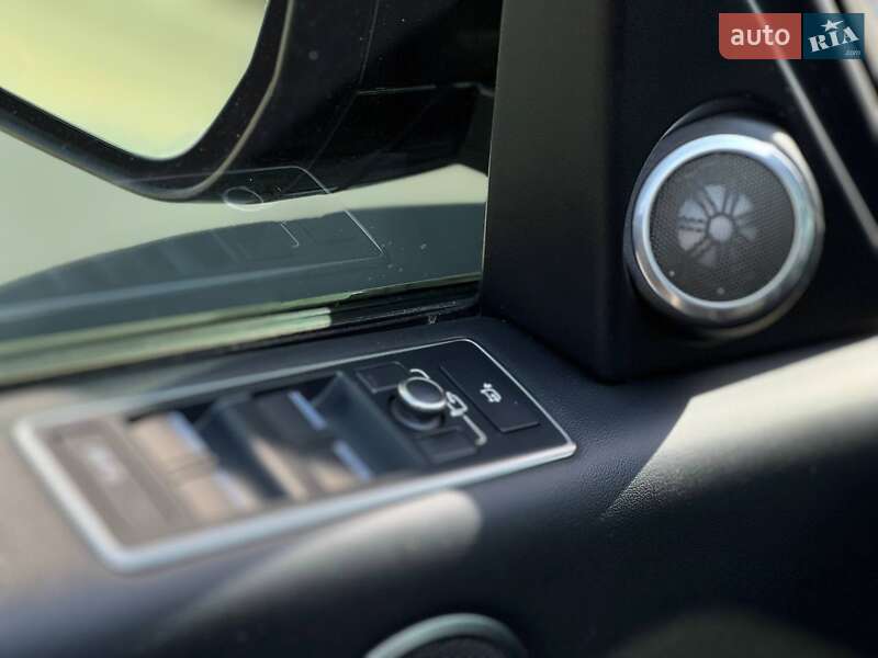 Внедорожник / Кроссовер Land Rover Range Rover 2016 в Киеве фото 23 Внедорожник / Кроссовер Land Rover Range Rover 2016 в Киеве