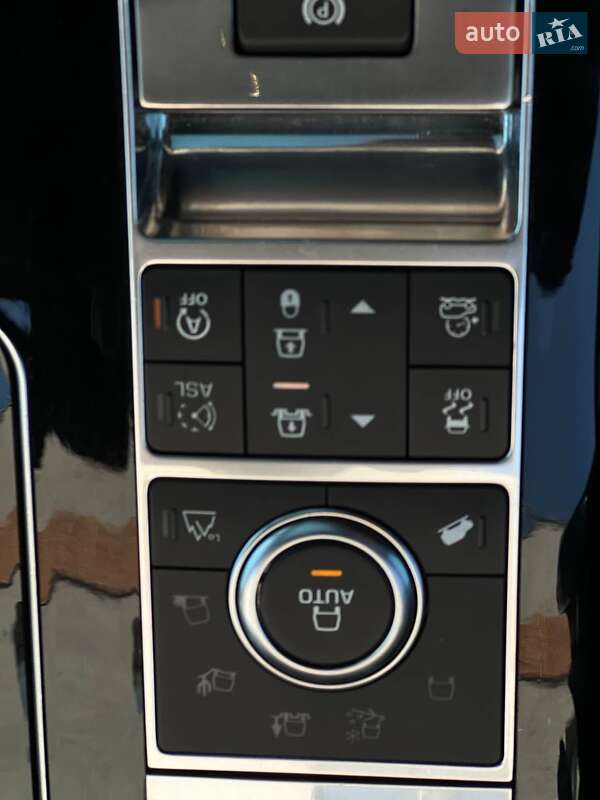 Внедорожник / Кроссовер Land Rover Range Rover 2016 в Киеве фото 41 Внедорожник / Кроссовер Land Rover Range Rover 2016 в Киеве