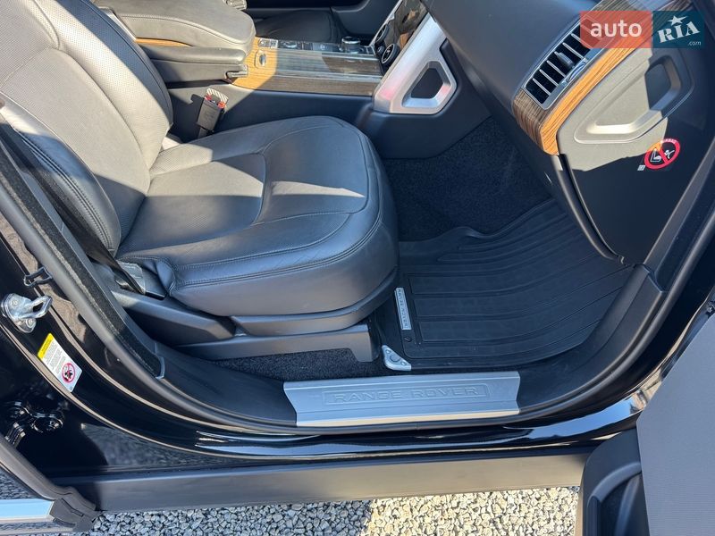 Внедорожник / Кроссовер Land Rover Range Rover 2018 в Тернополе