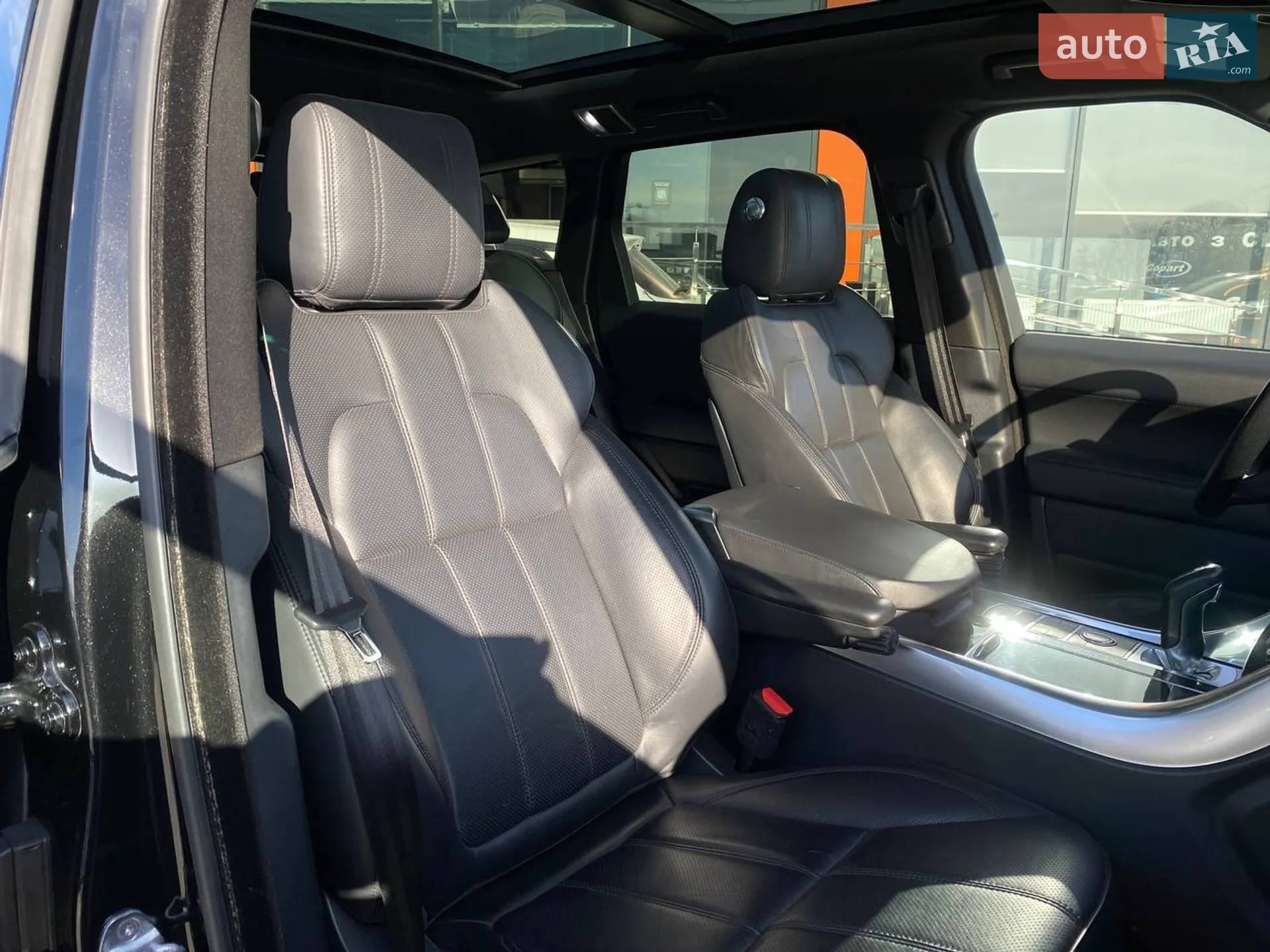 2016 Land Rover Range Rover - мініатюра 28