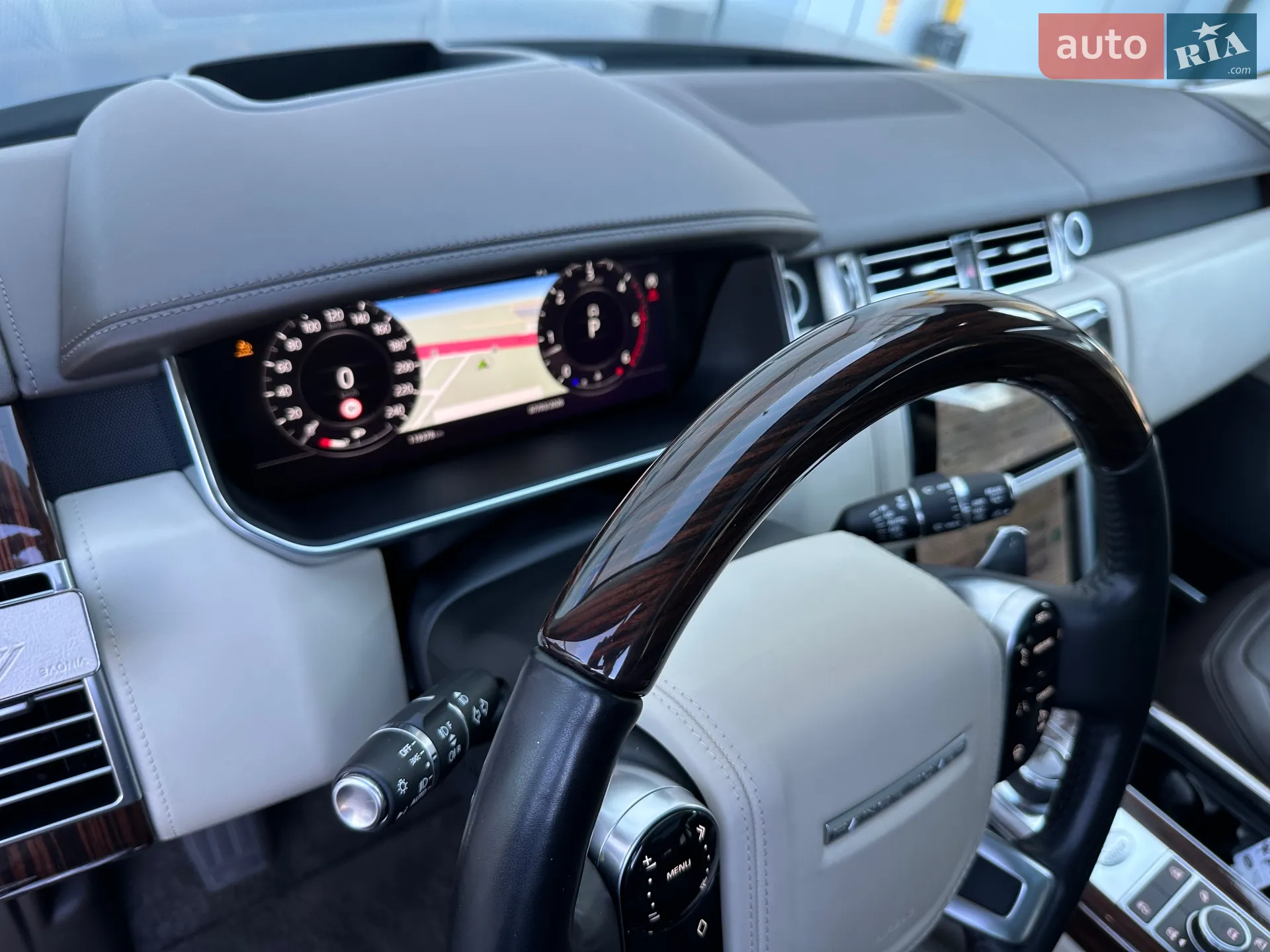 2020 Land Rover Range Rover - мініатюра 17