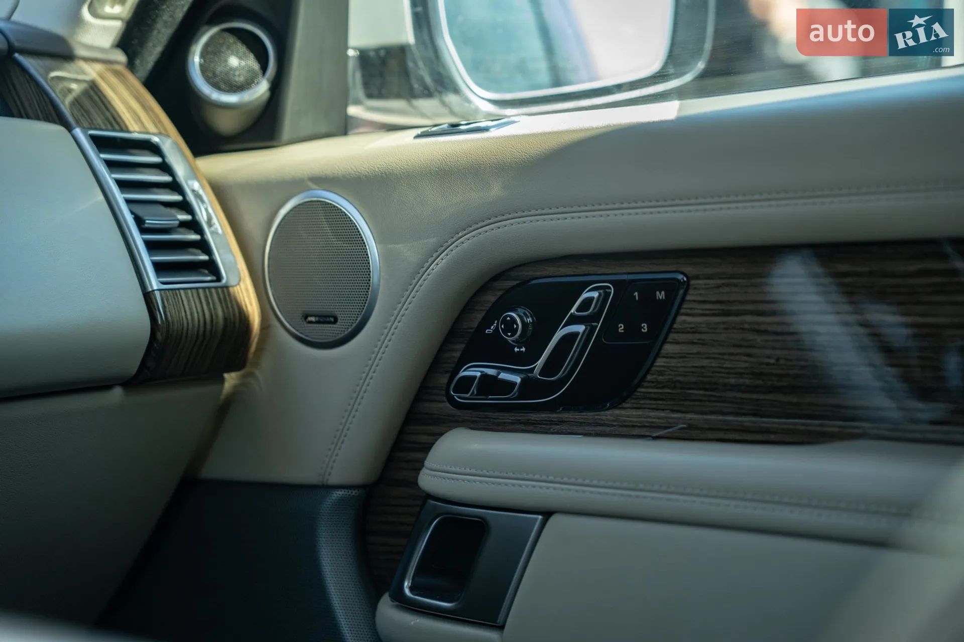 2018 Land Rover Range Rover - мініатюра 34