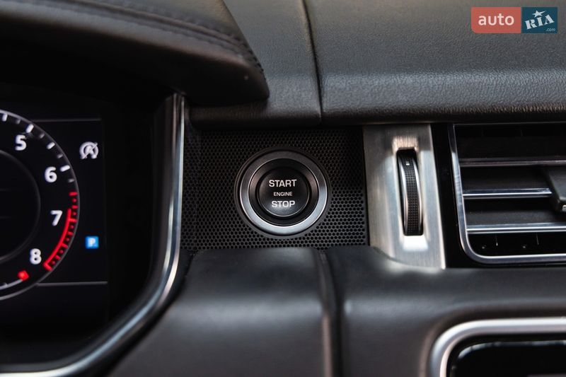 Внедорожник / Кроссовер Land Rover Range Rover 2018 в Луцке