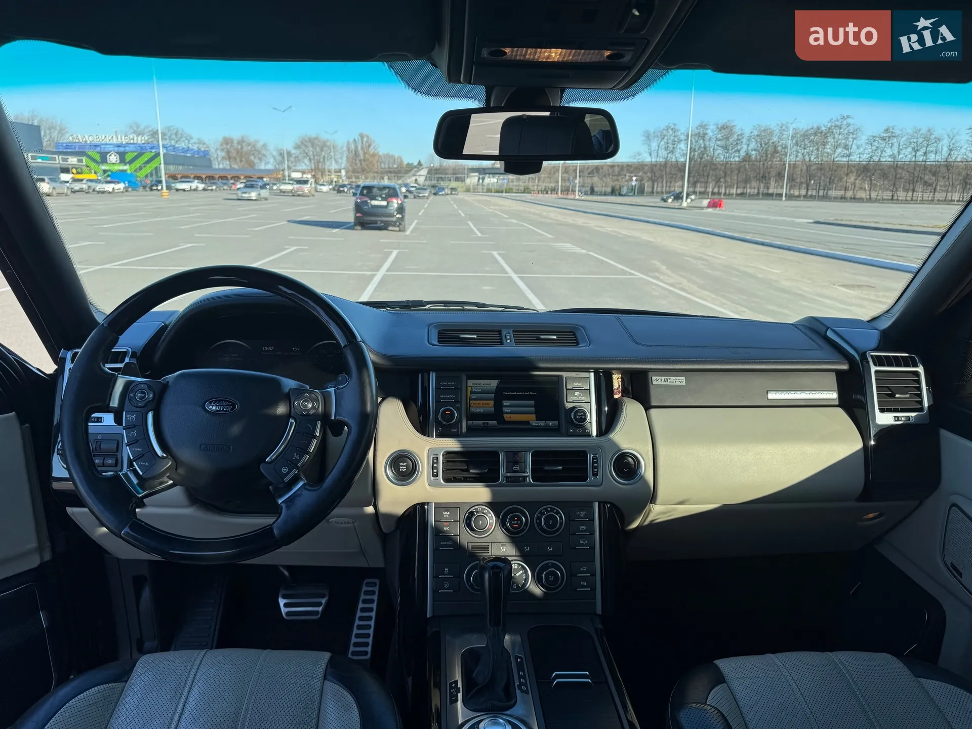 2010 Land Rover Range Rover - мініатюра 17