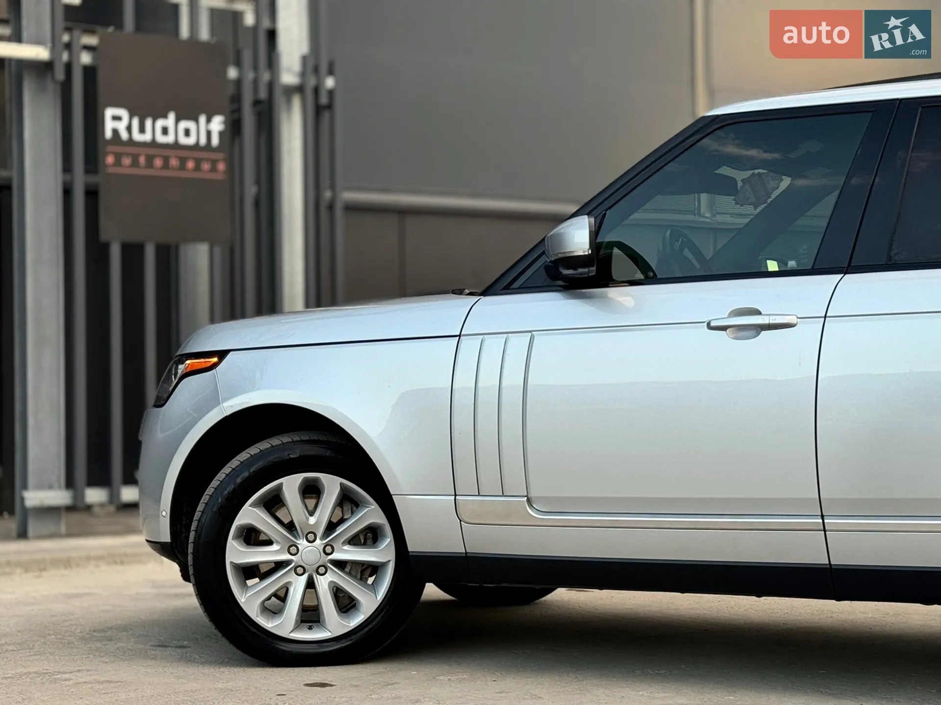 2016 Land Rover Range Rover - мініатюра 26