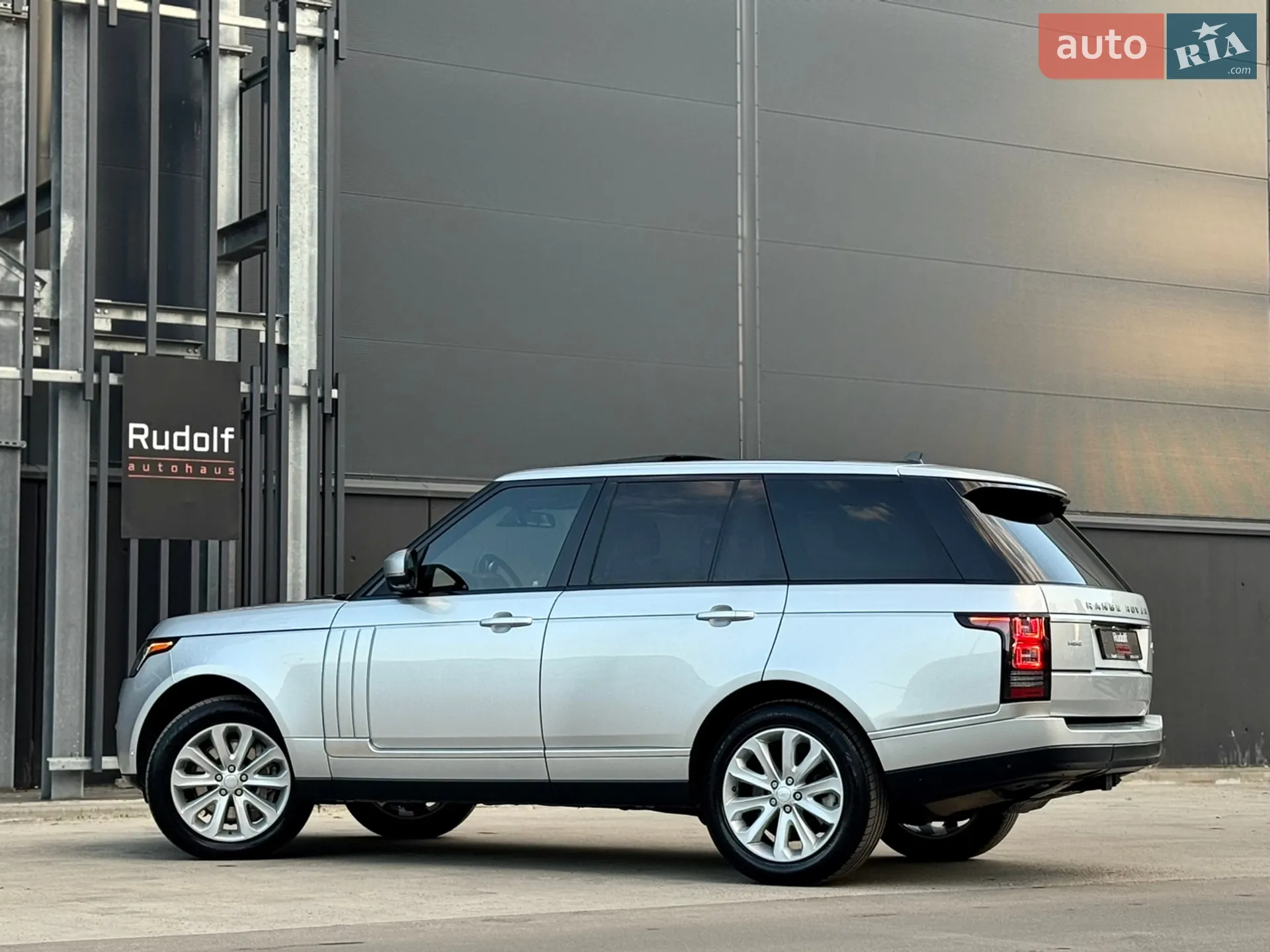 2016 Land Rover Range Rover - мініатюра 30