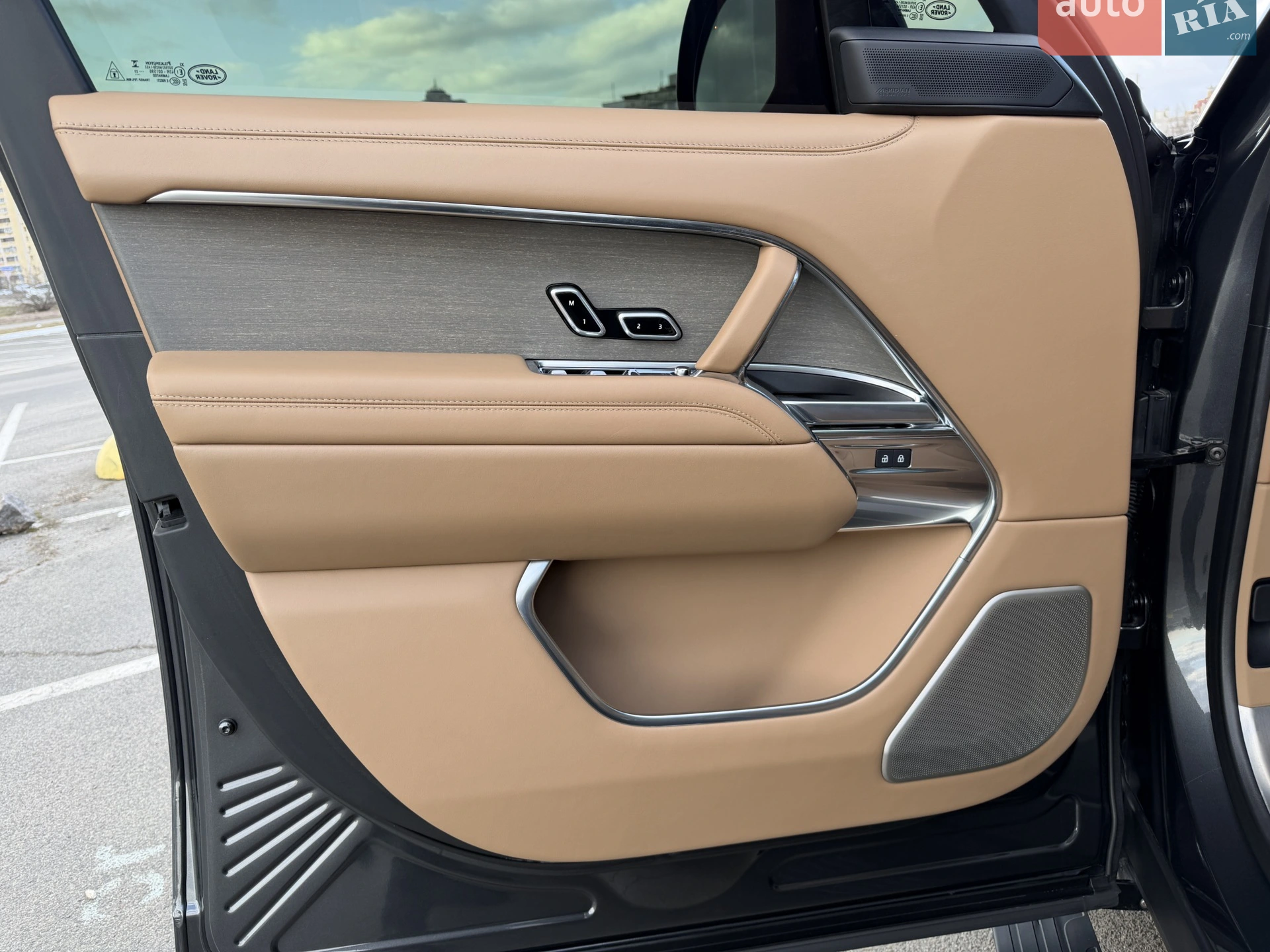 2023 Land Rover Range Rover - мініатюра 21